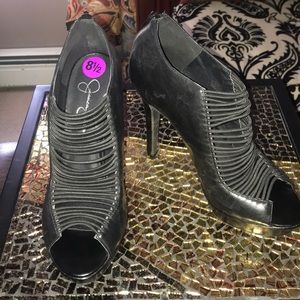 Jessica Simpson platform pumps